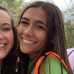 Meet your Posher, Simone